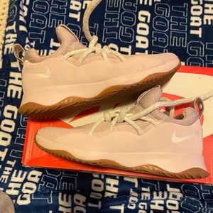 W NIKE CITY LOOP 7/19/2017 Women’s Tennis Shoe